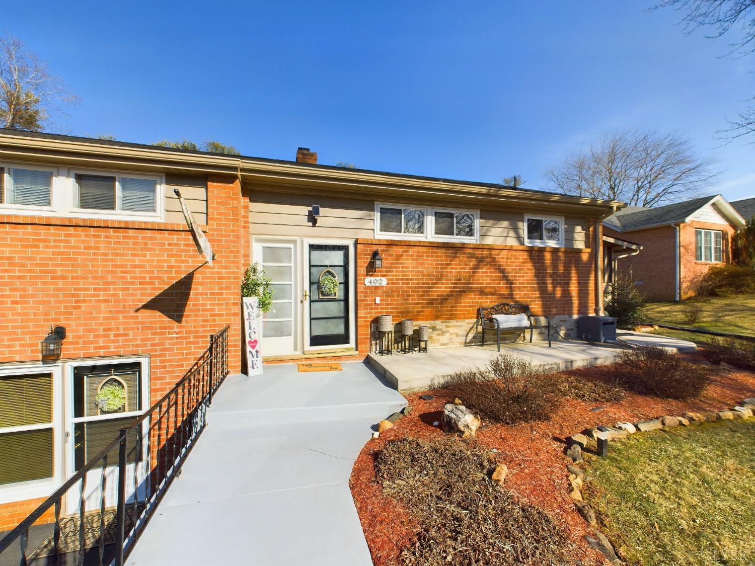 402 Greenwell