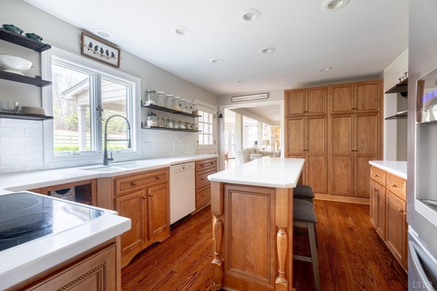 1381 Tamer Lane