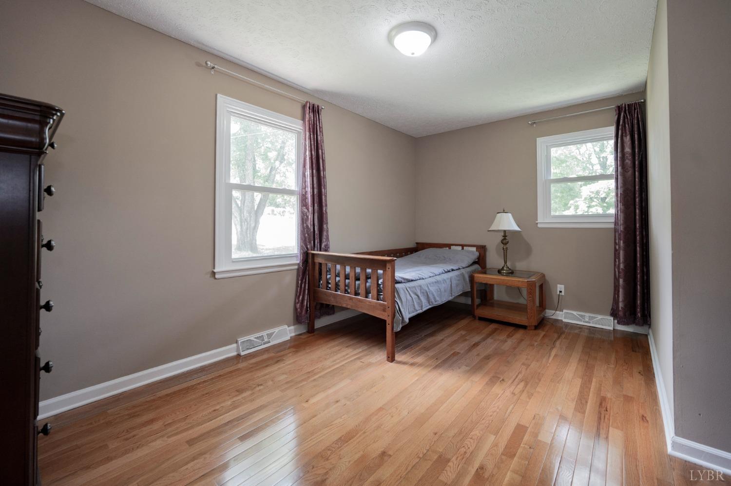 106 Hillview Drive