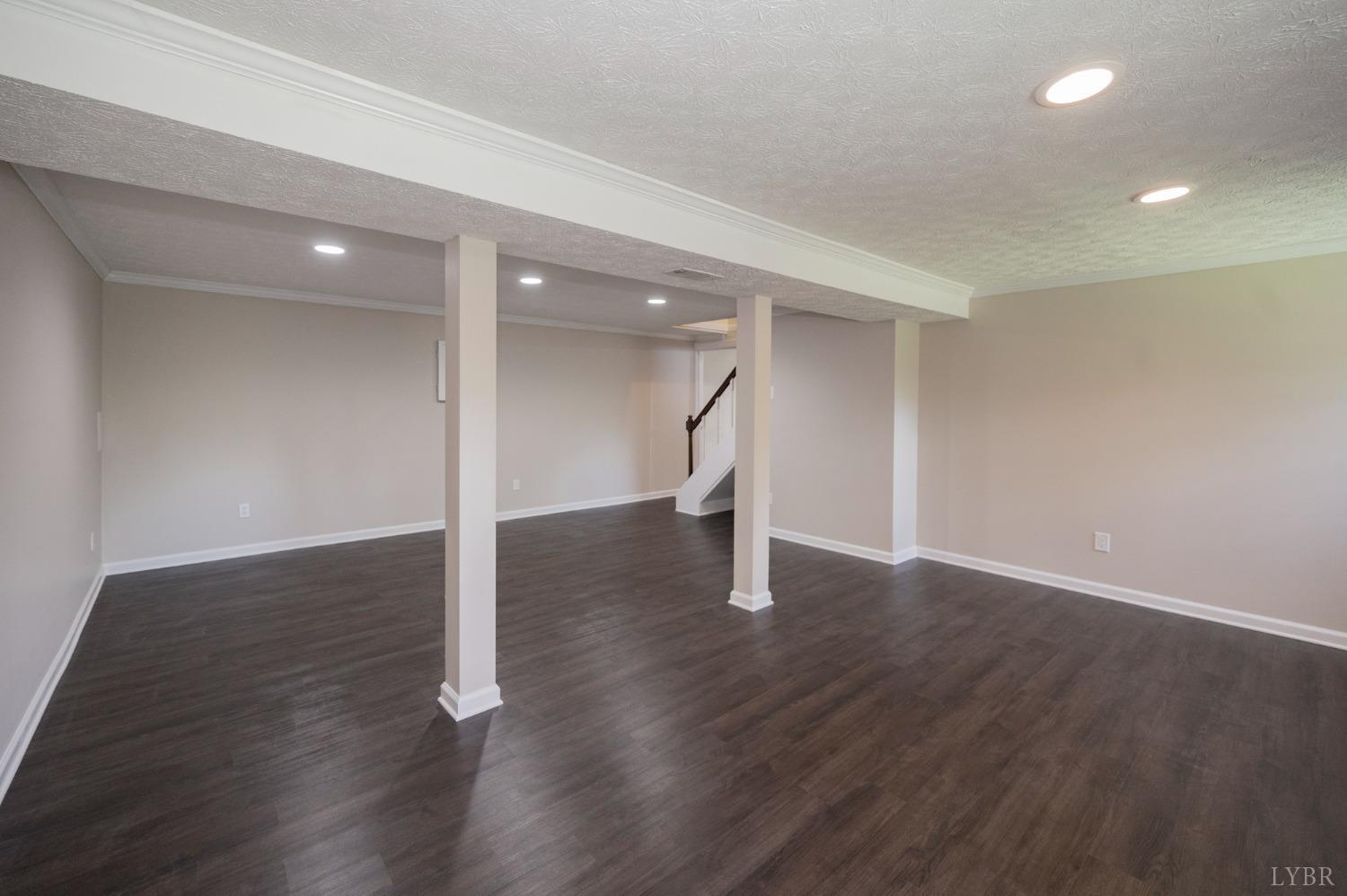 106 Hillview Drive
