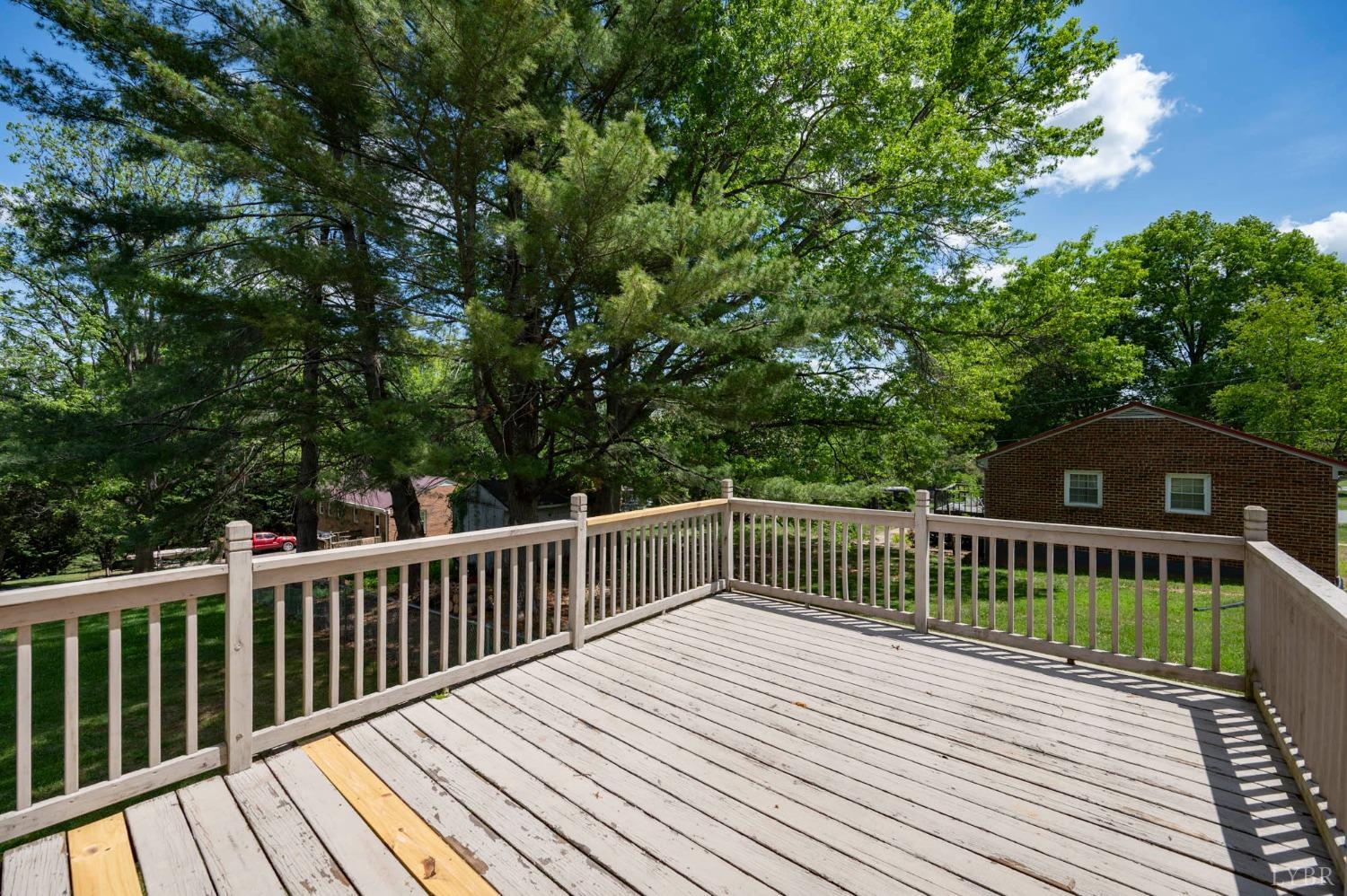 106 Hillview Drive