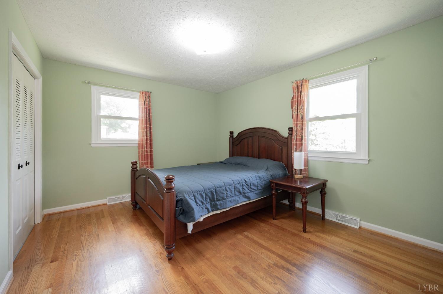 106 Hillview Drive