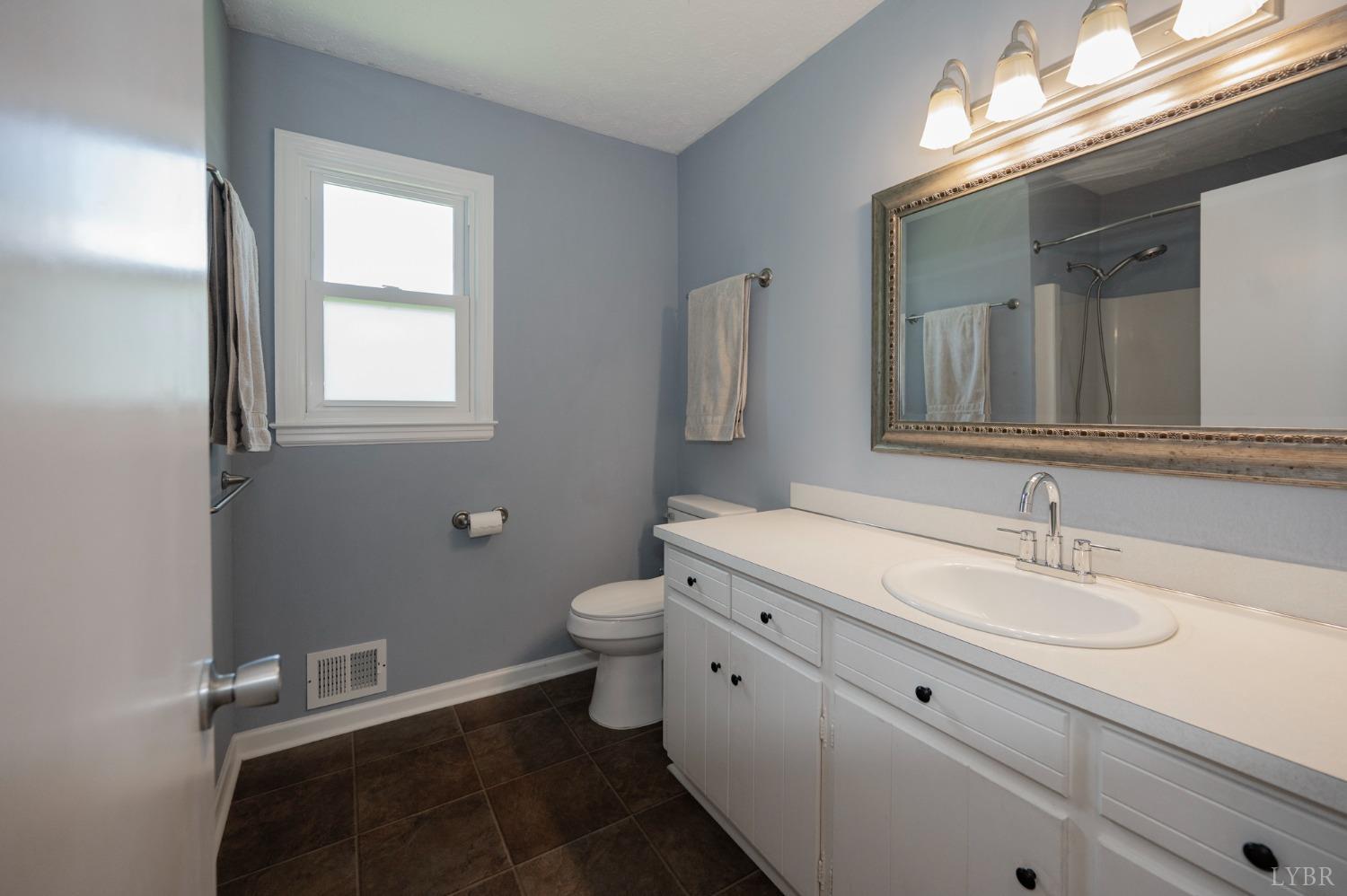 106 Hillview Drive