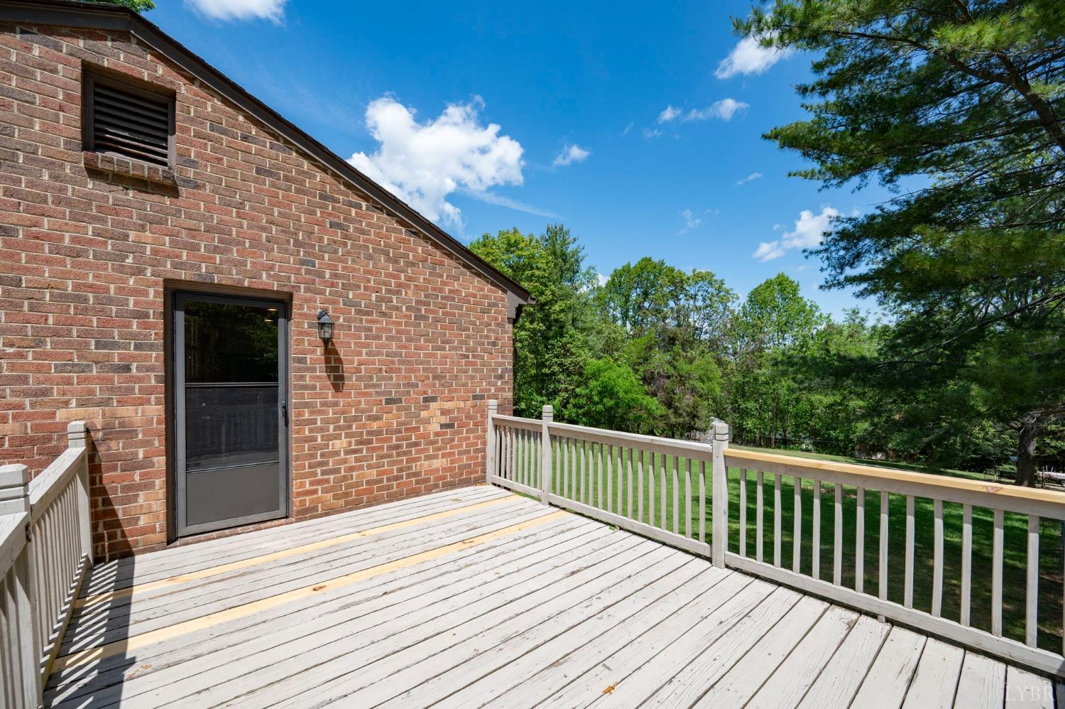 106 Hillview Drive