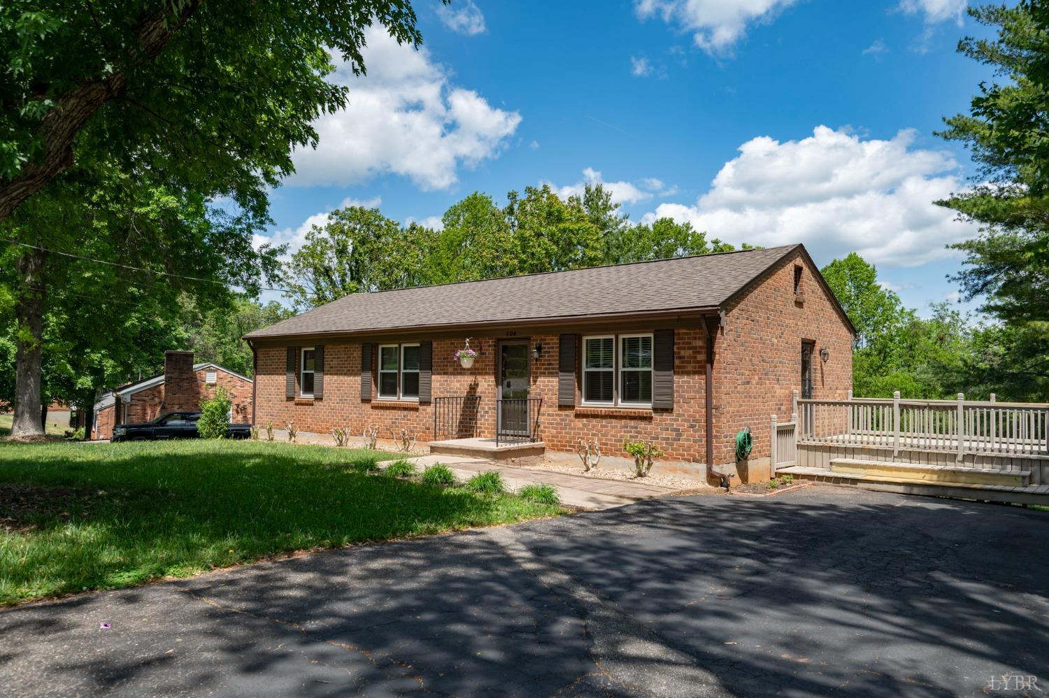 106 Hillview Drive
