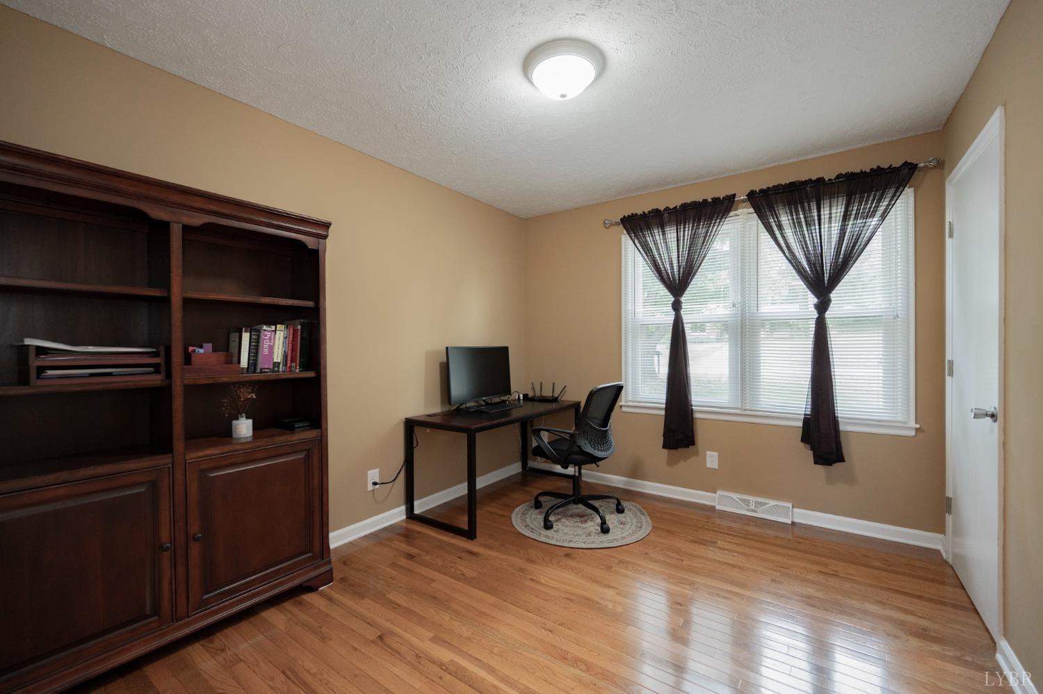 106 Hillview Drive