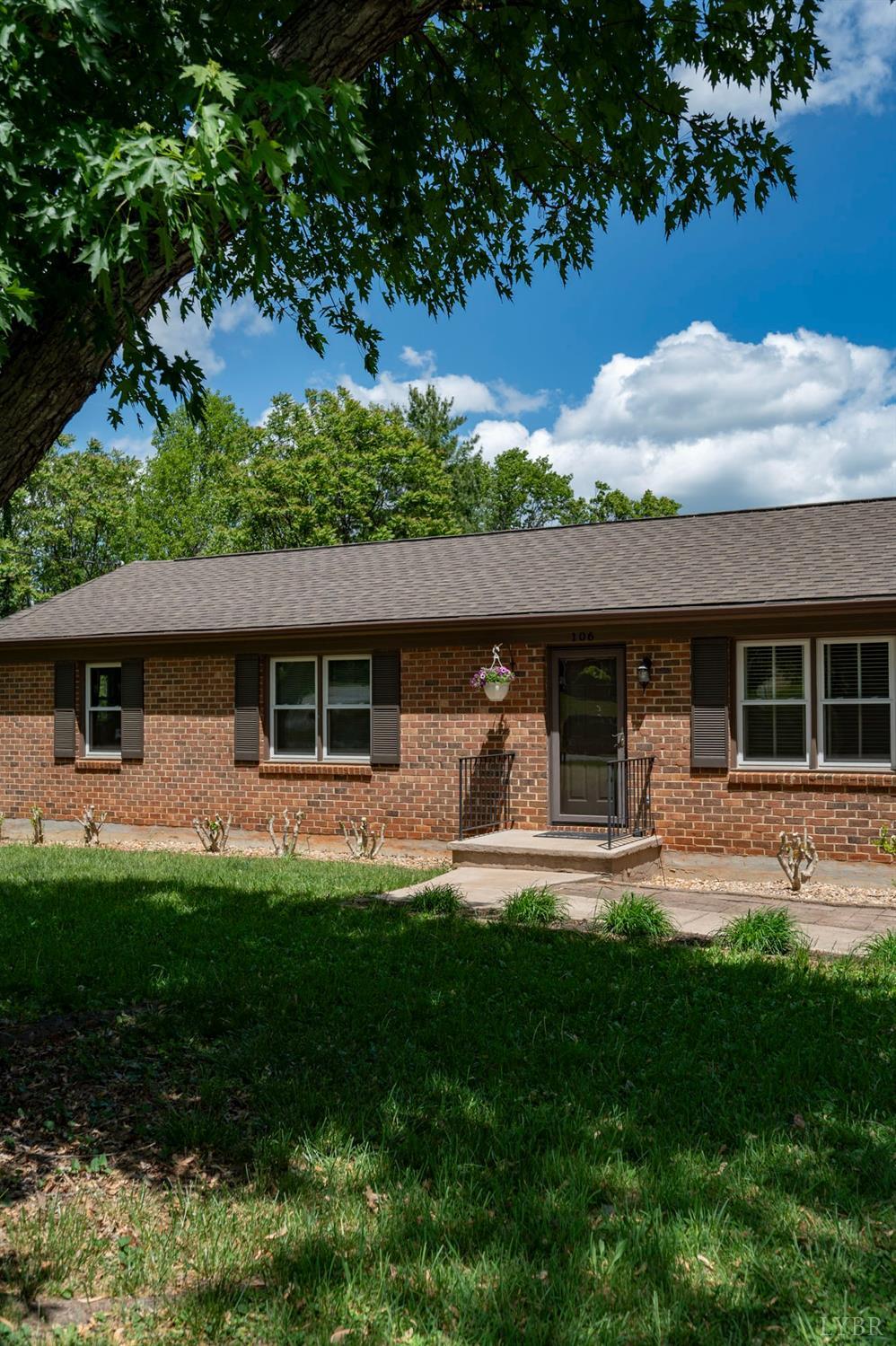 106 Hillview Drive