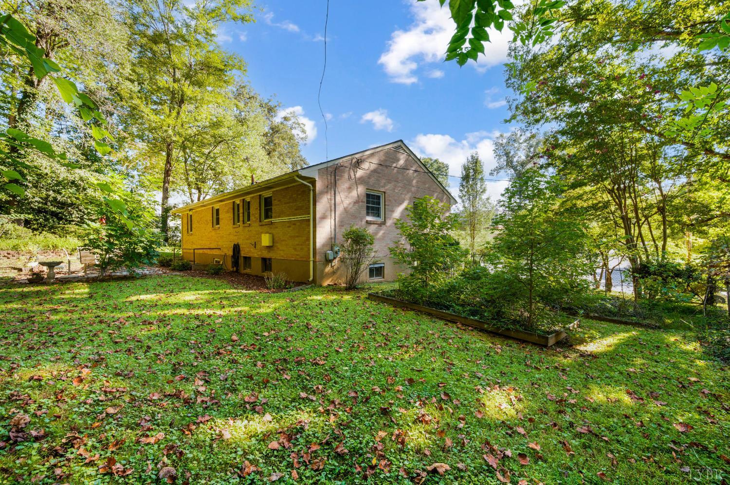 1927 Indian Hill Road