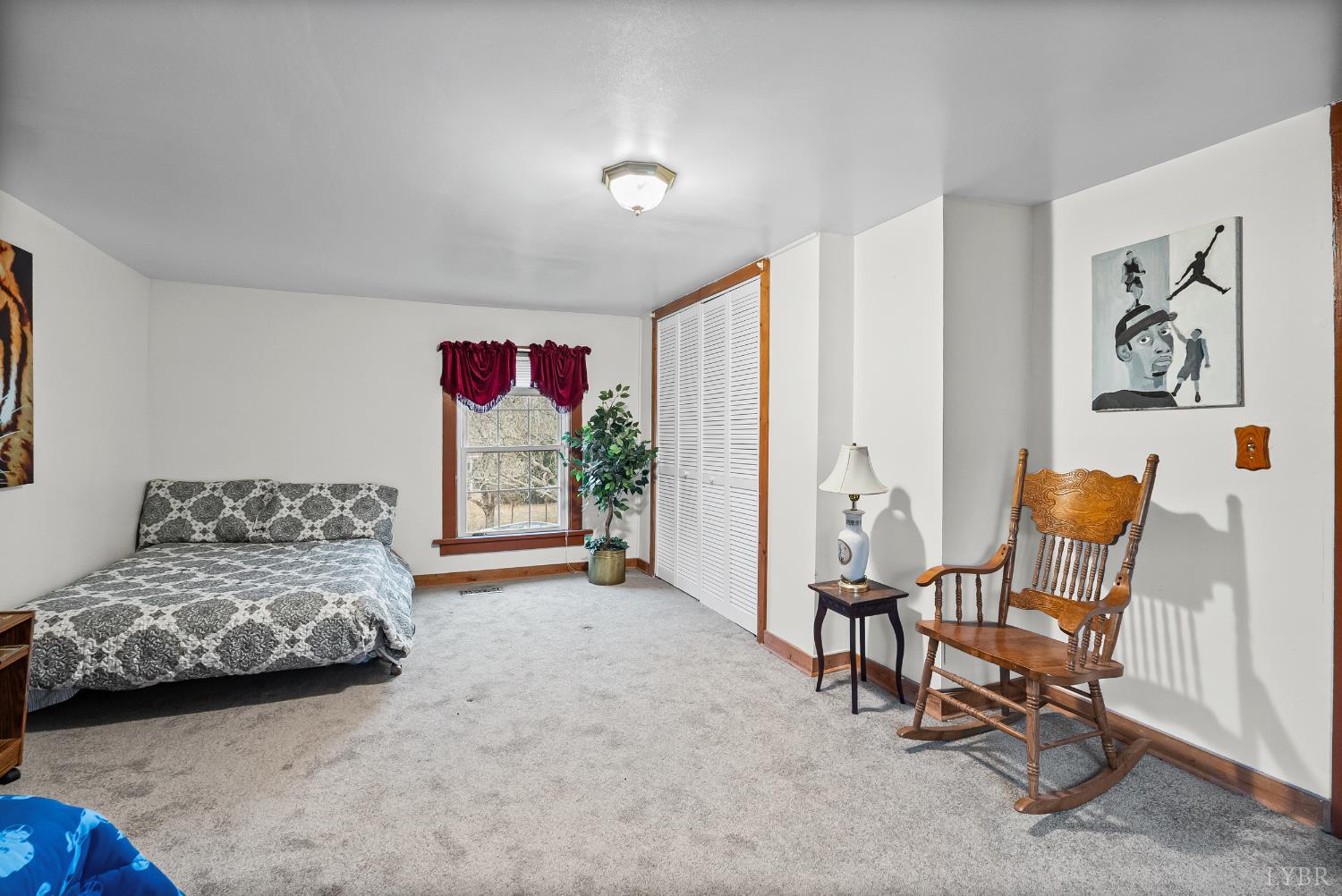 26 Braddock Lane