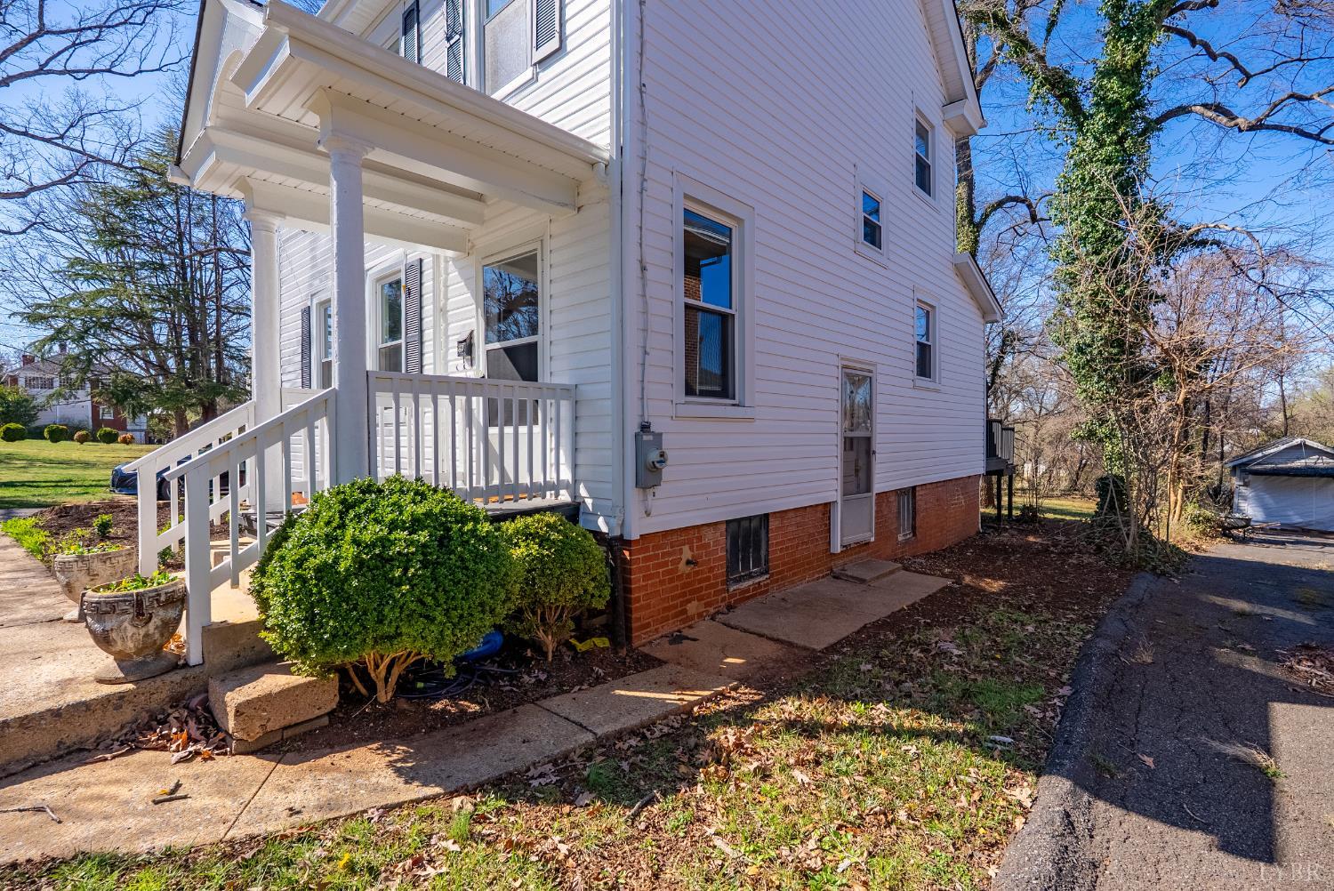 220 Langhorne Lane