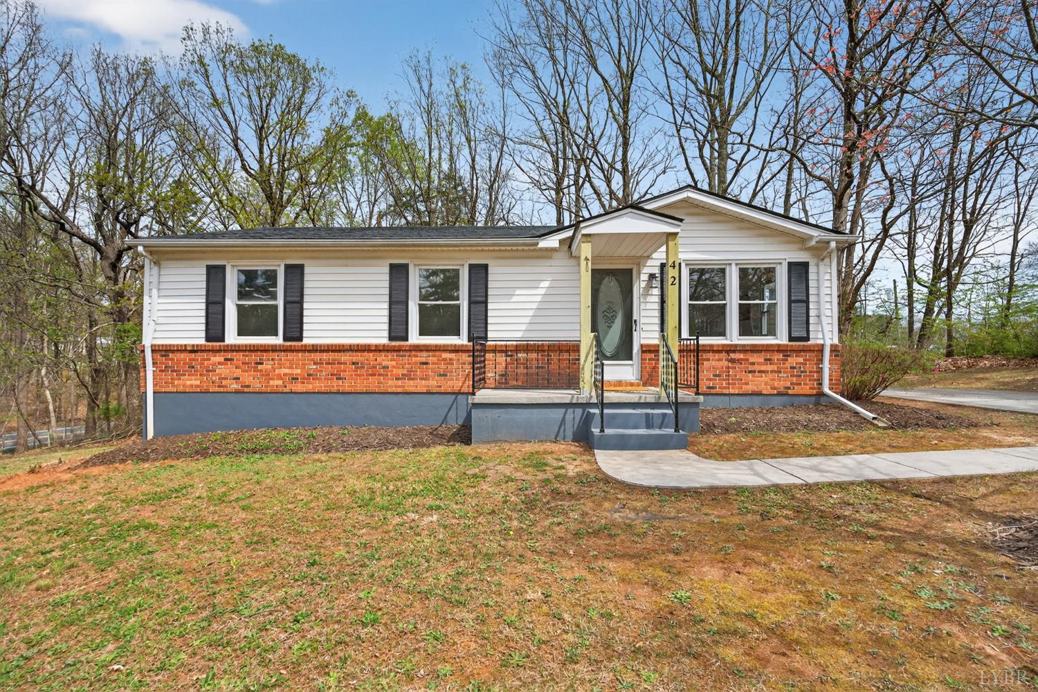 42 Knoll Woods Drive