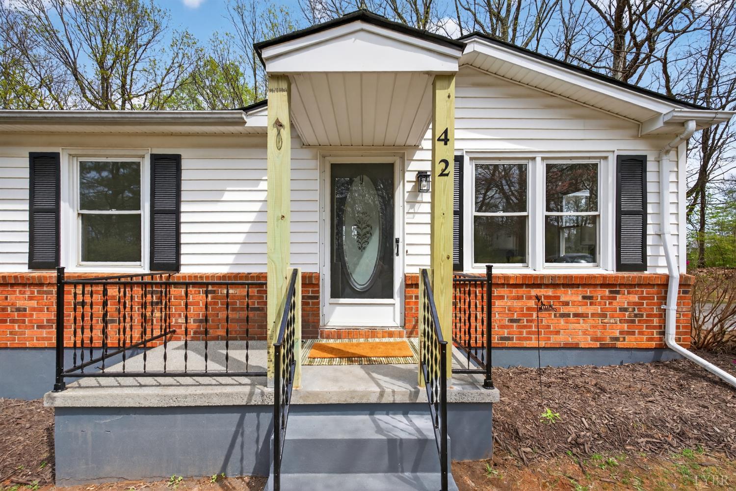 42 Knoll Woods Drive