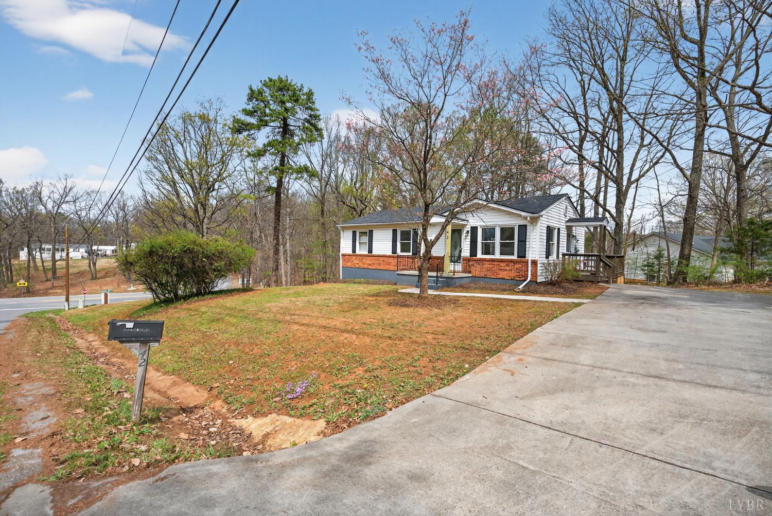 42 Knoll Woods Drive