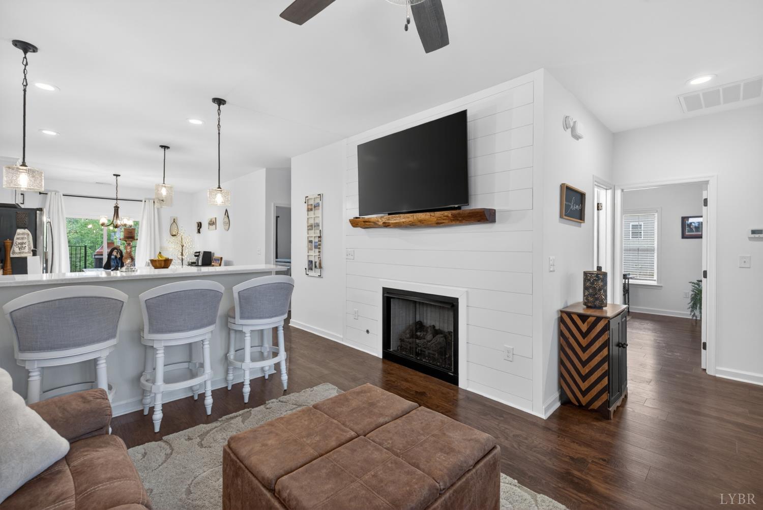 7793 Village Highway