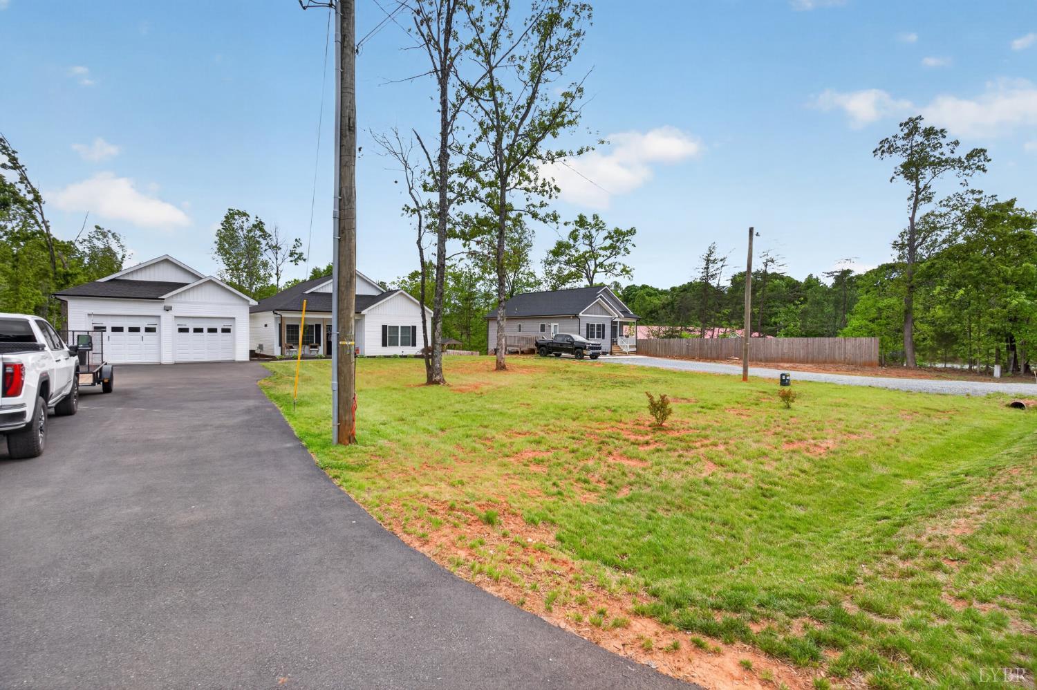 7793 Village Highway