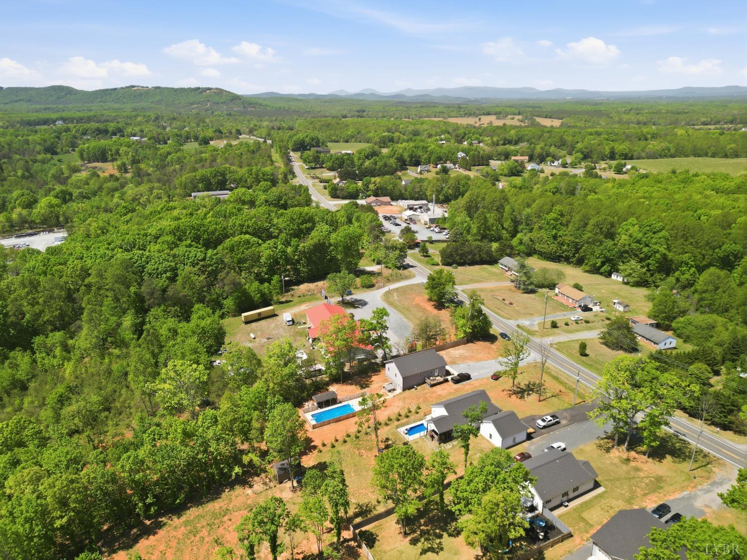 7793 Village Highway