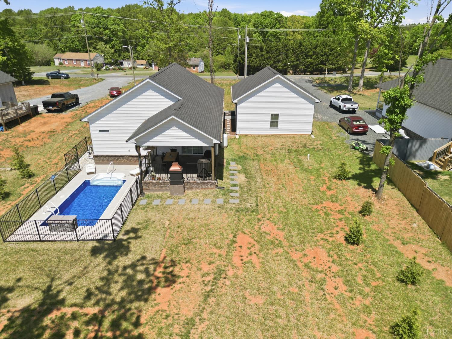 7793 Village Highway