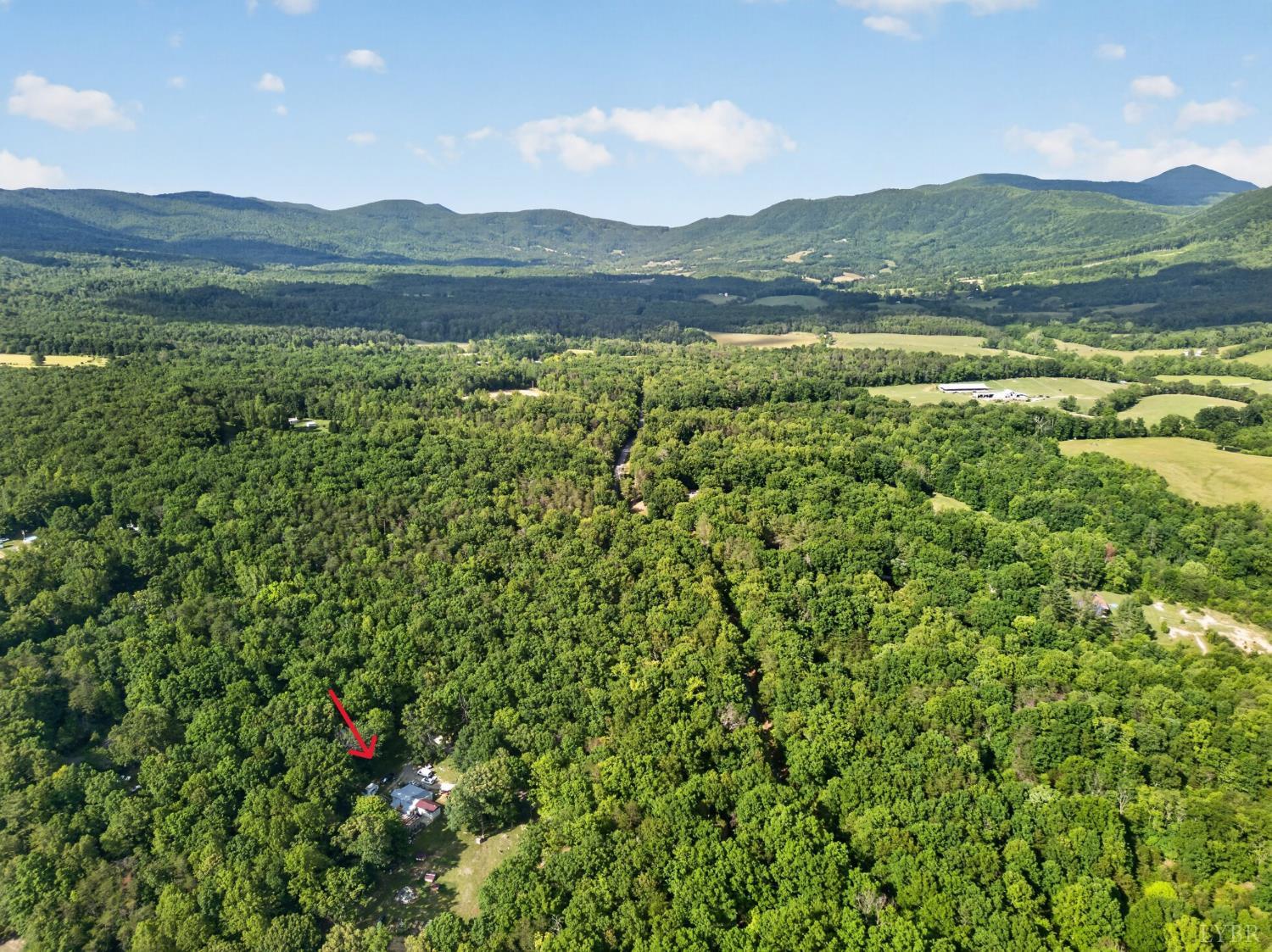 1086 Bugg Hollow Lane