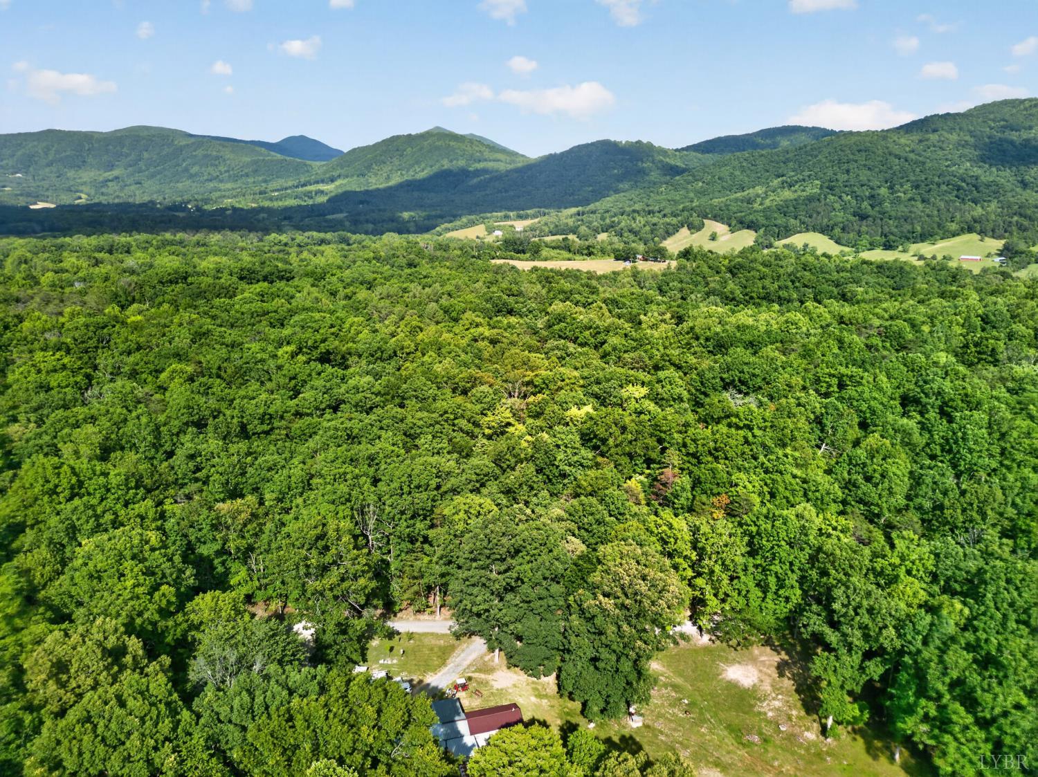 1086 Bugg Hollow Lane
