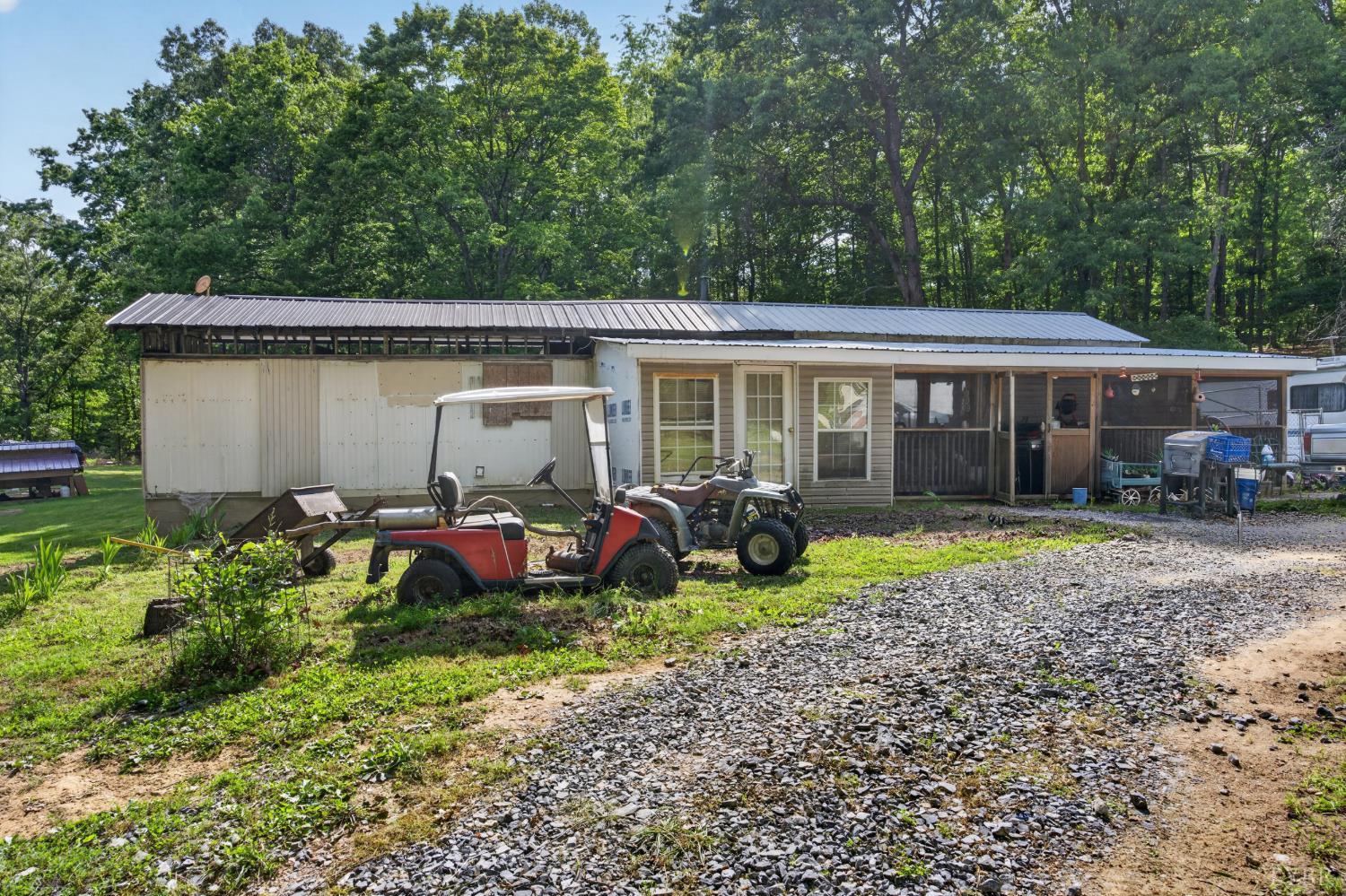 1086 Bugg Hollow Lane