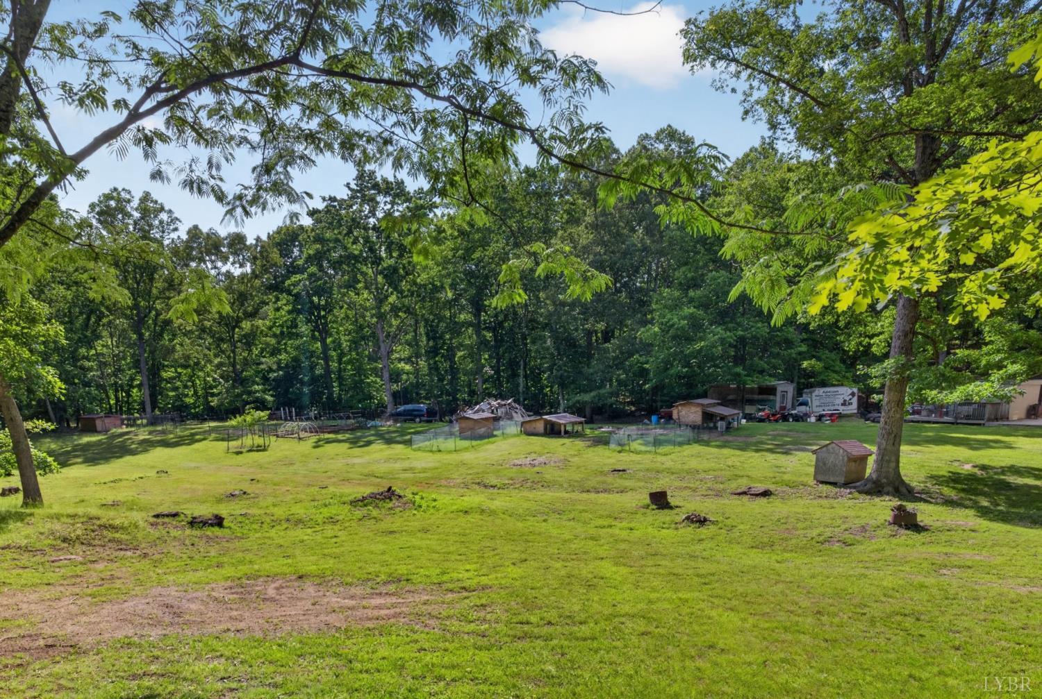 1086 Bugg Hollow Lane