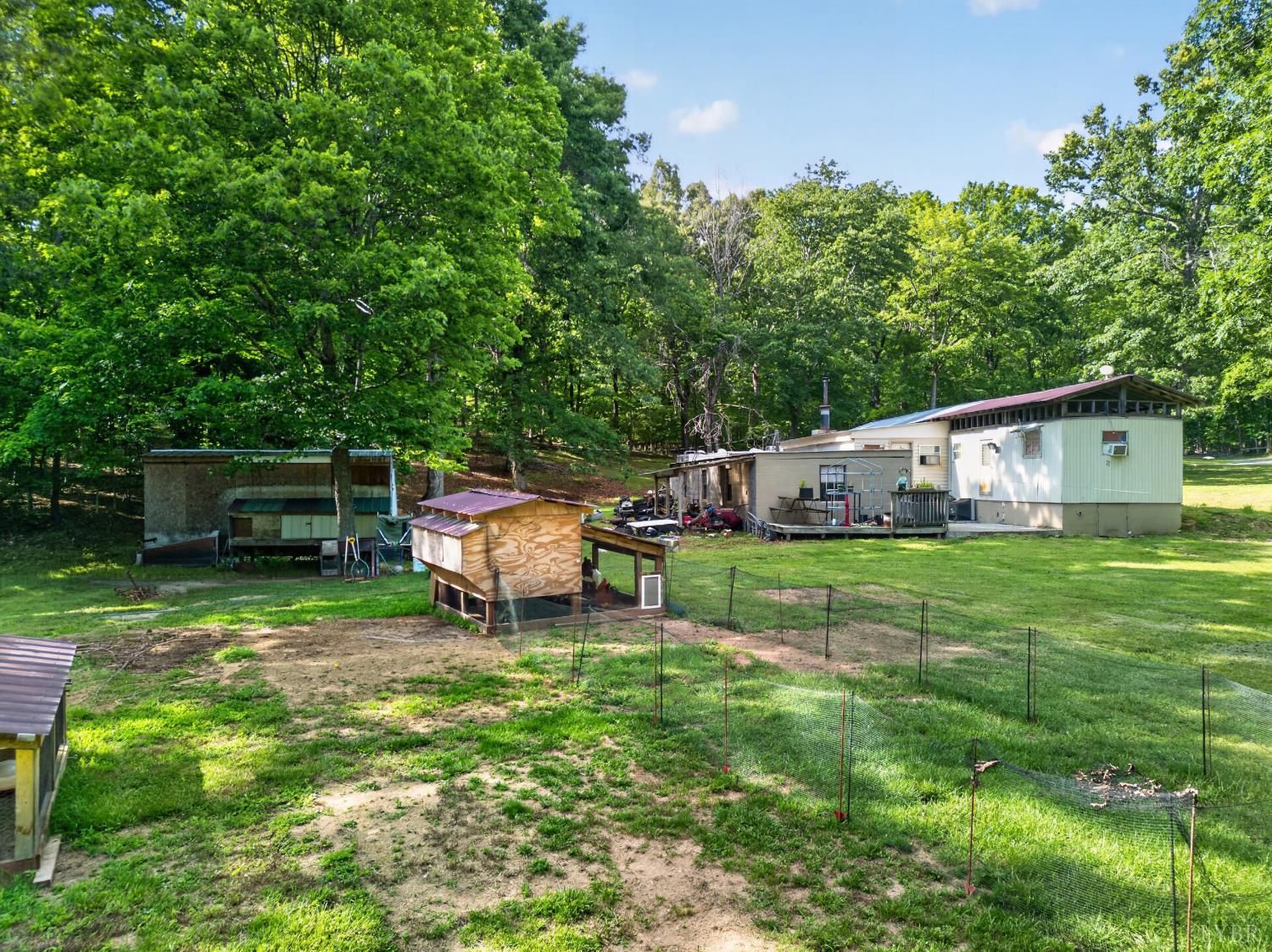 1086 Bugg Hollow Lane
