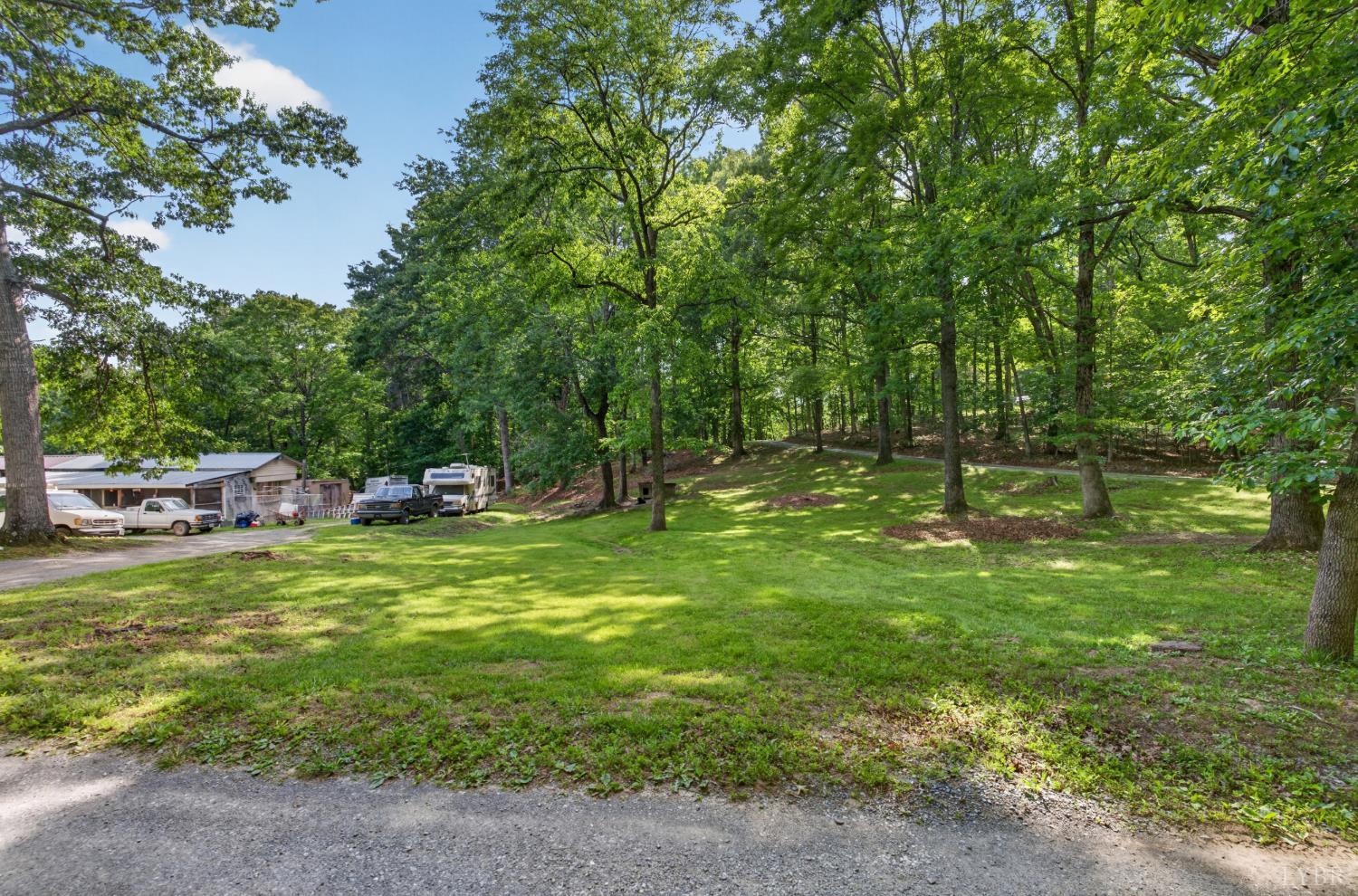 1086 Bugg Hollow Lane