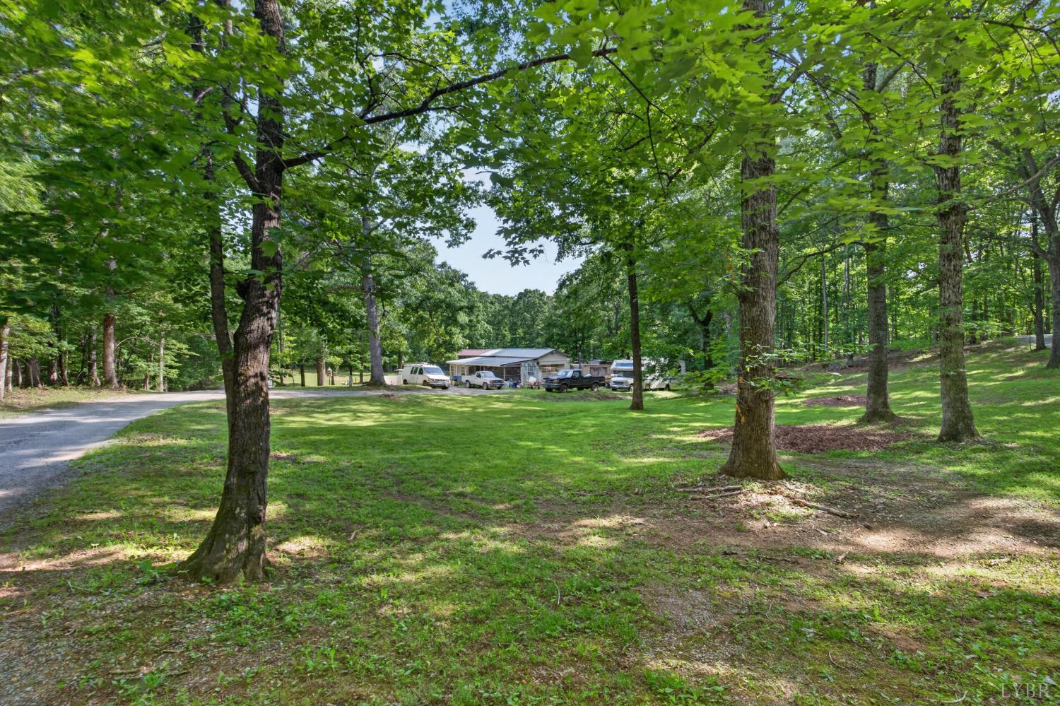 1086 Bugg Hollow Lane