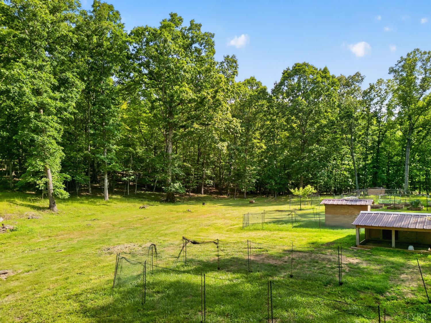 1086 Bugg Hollow Lane
