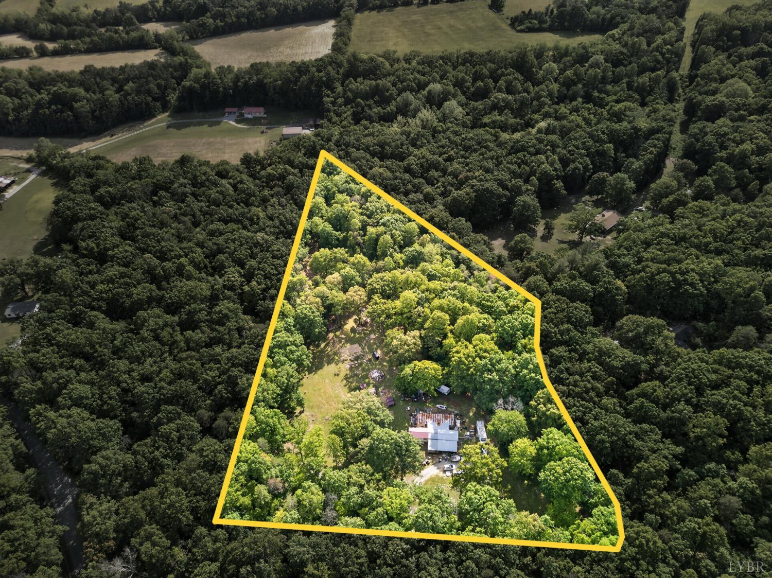 1086 Bugg Hollow Lane