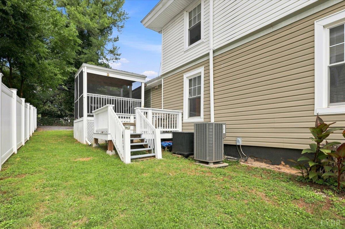 320 Yeardley Avenue