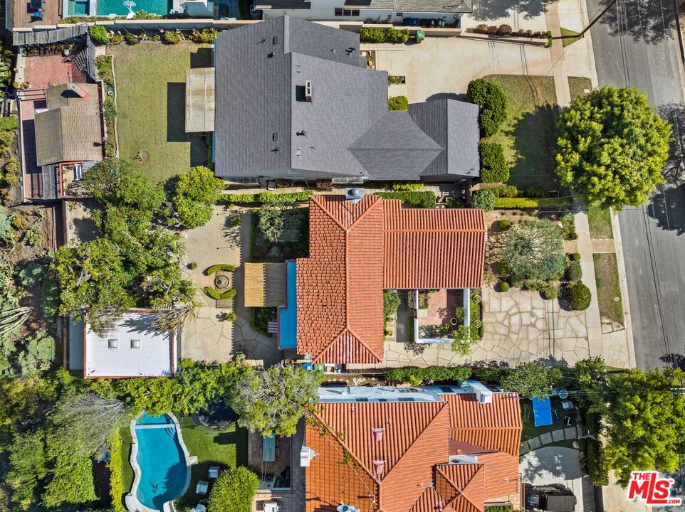 1118 Chautauqua Blvd