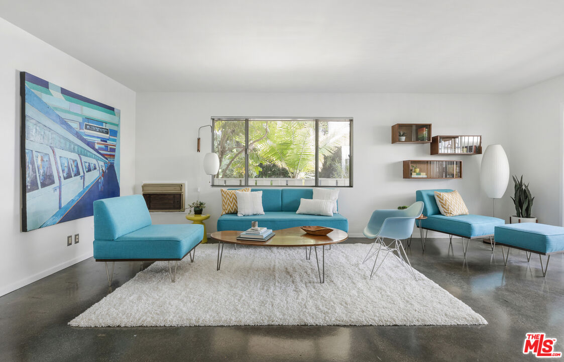 4343 Finley Ave Unit: 2