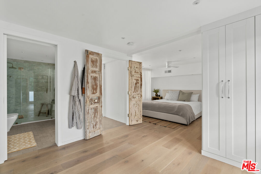 4215 Glencoe Ave Unit: 116