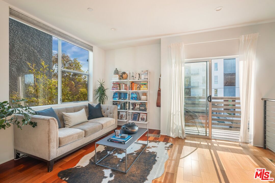 3638 Hughes Ave Unit: 1