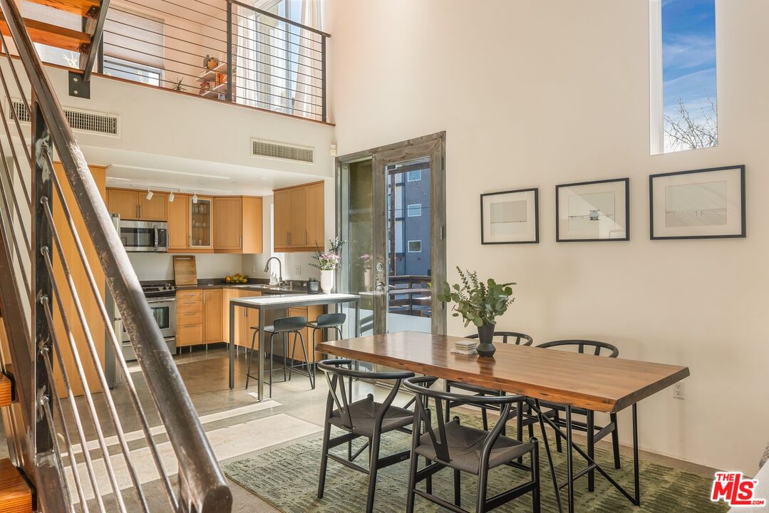 3638 Hughes Ave Unit: 1