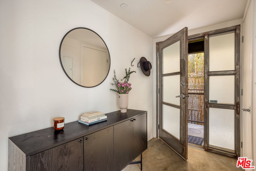 3638 Hughes Ave Unit: 1