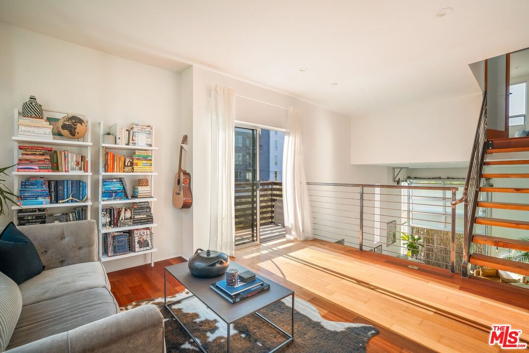 3638 Hughes Ave Unit: 1