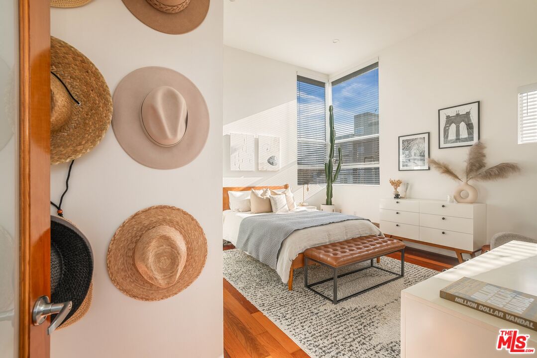 3638 Hughes Ave Unit: 1