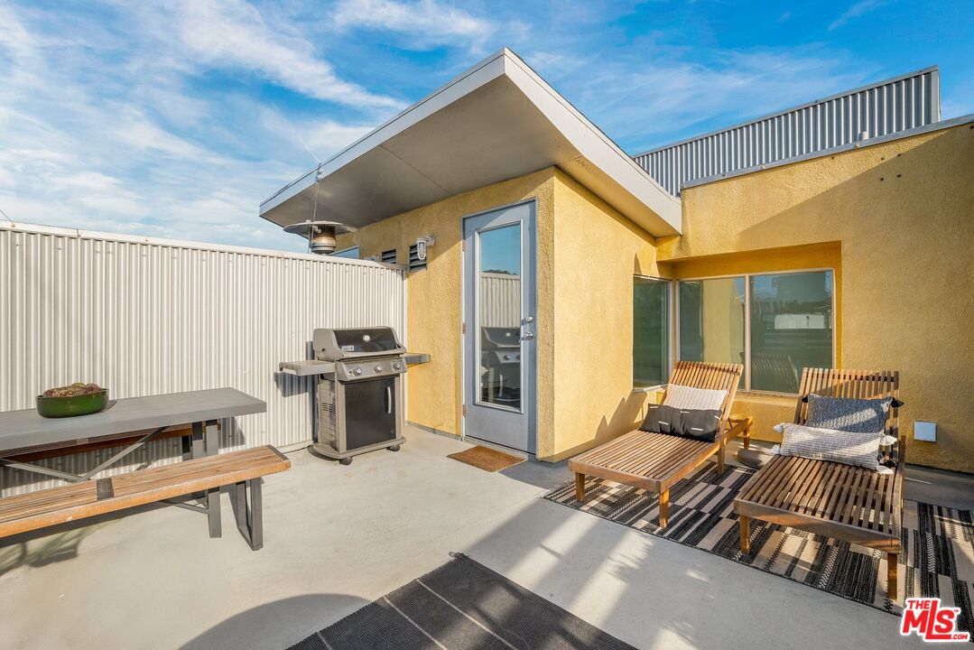 3638 Hughes Ave Unit: 1