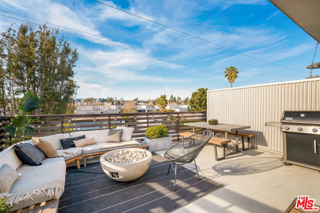 3638 Hughes Ave Unit: 1