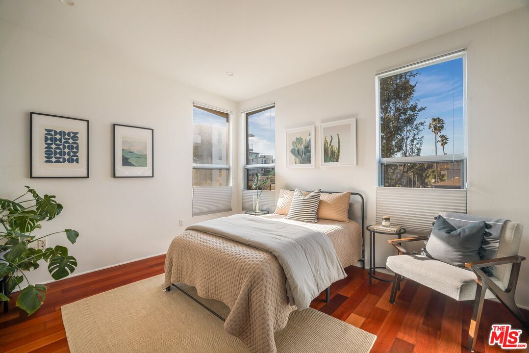 3638 Hughes Ave Unit: 1