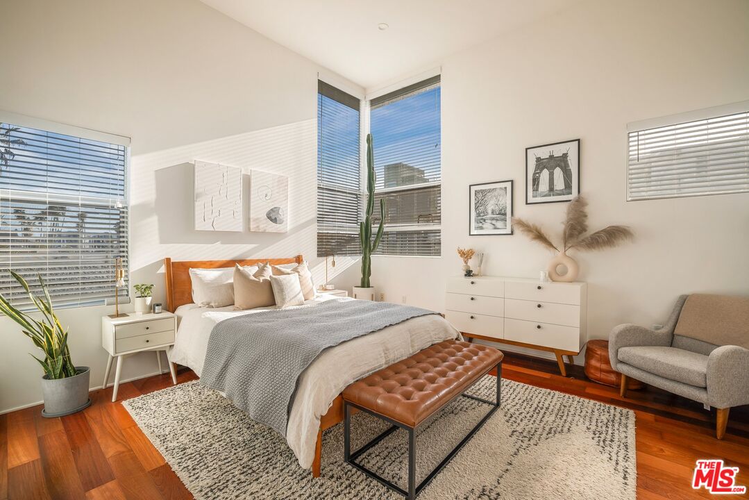 3638 Hughes Ave Unit: 1