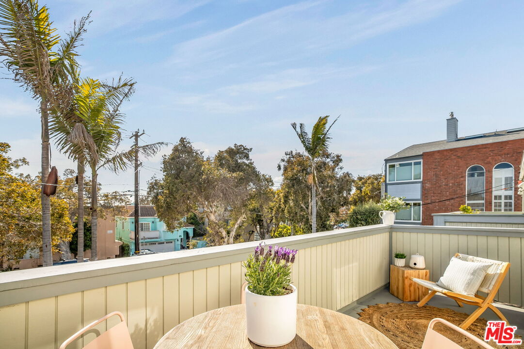 2625 6th St Unit: 5