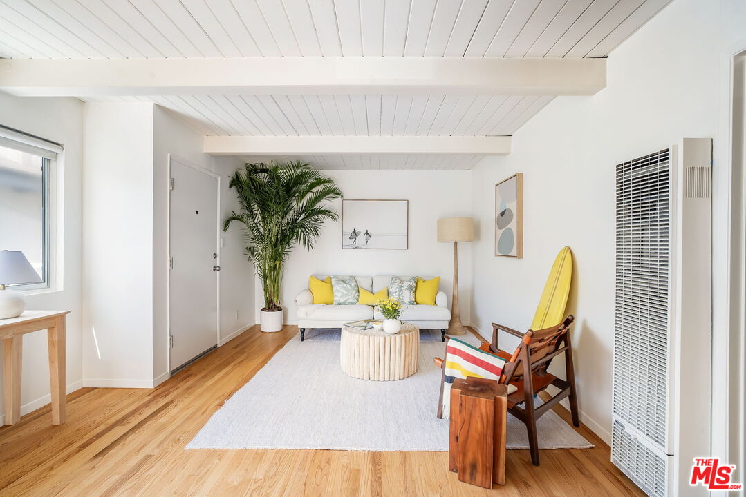 2625 6th St Unit: 5