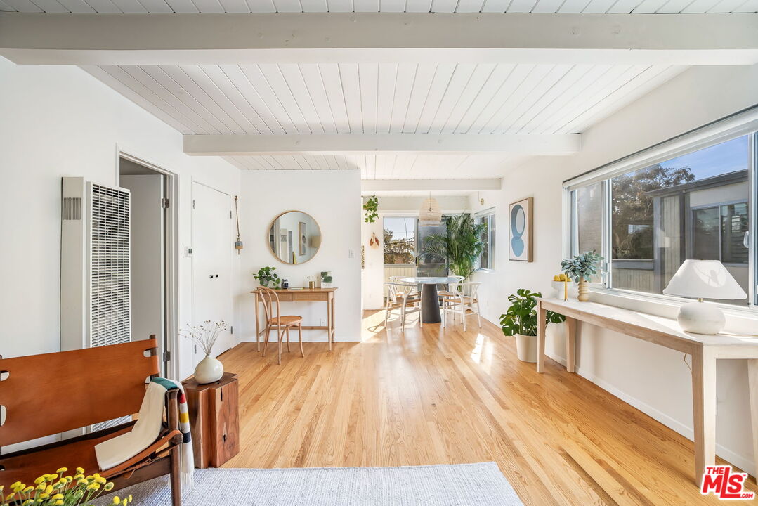 2625 6th St Unit: 5