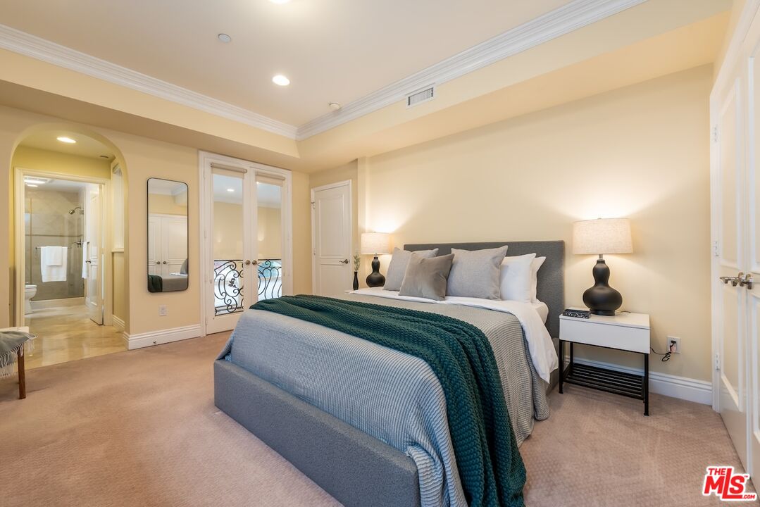 1920 Pelham Ave Unit: 101