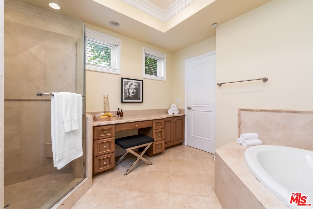 1920 Pelham Ave Unit: 101