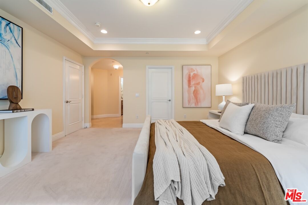 1920 Pelham Ave Unit: 101