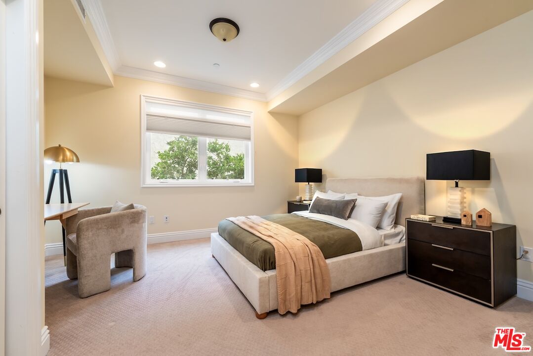 1920 Pelham Ave Unit: 101